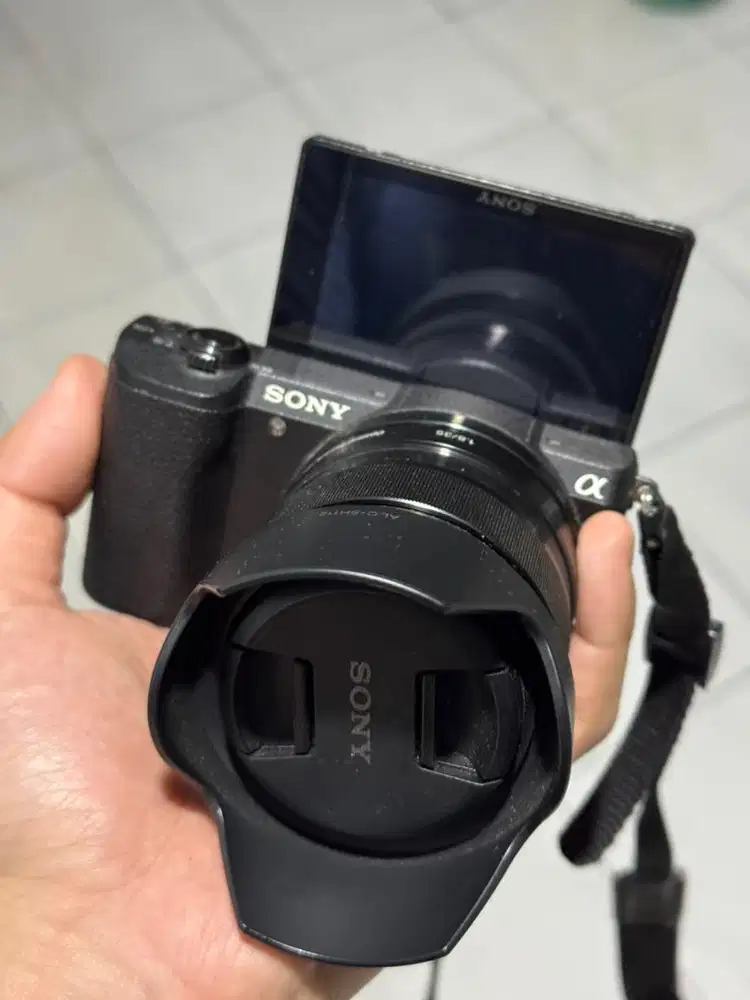 Sony a5100 + Lensa Fixed 35mm F1.8 OSS - Paket Cinematic Mulus Fullset