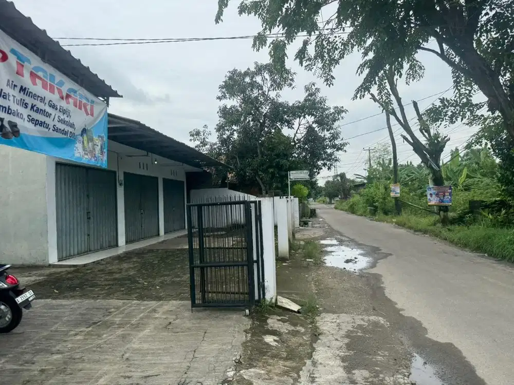 Di sewakan Ruko murah dekat pintu tol kawasan perumahan dan pesantren