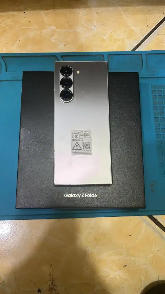 Fold 6 12/512 mulus garansi