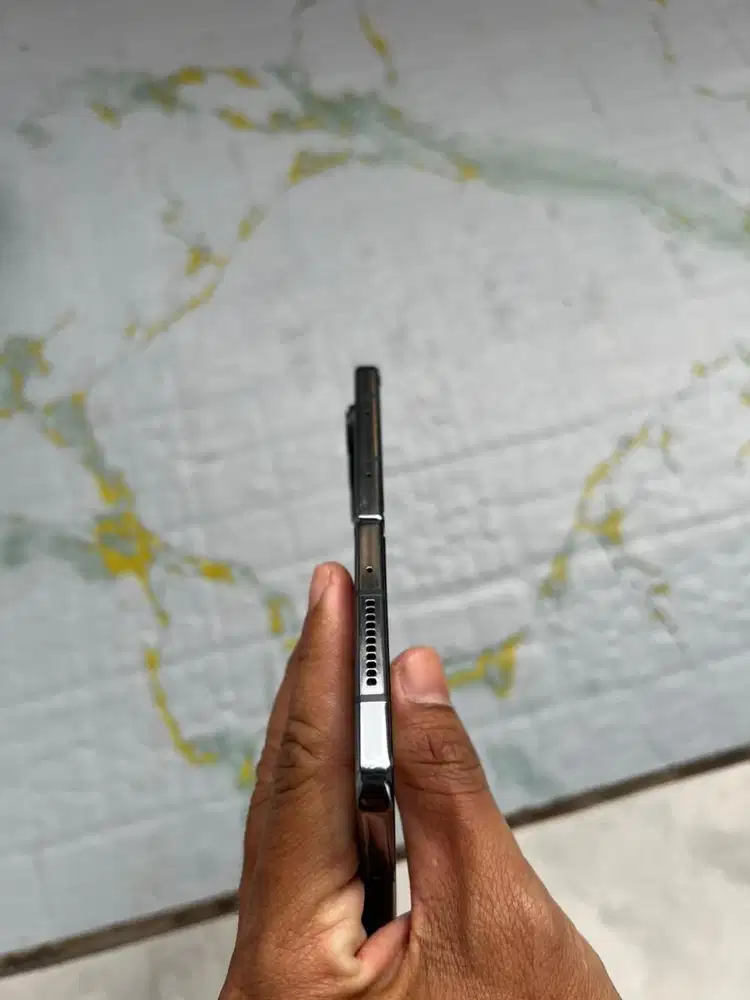 Samsung Z Fold 4 Ram 12/256gb Mulus Lengkap masih tingting Sesuai Poto