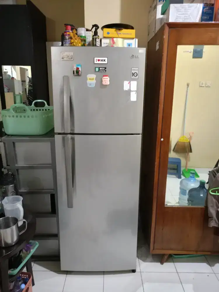 Kulkas 2 pintu LG