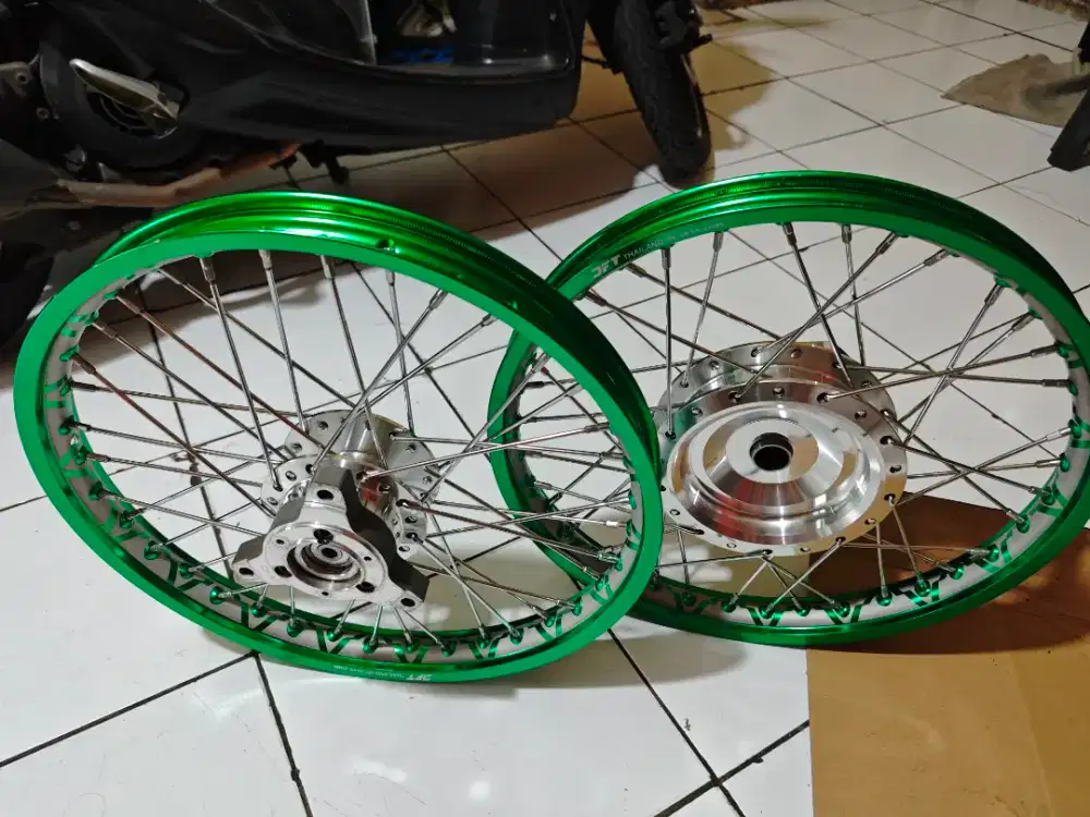 VELG RING 17 AEROX ALPHA TURBO/NMAX NEW