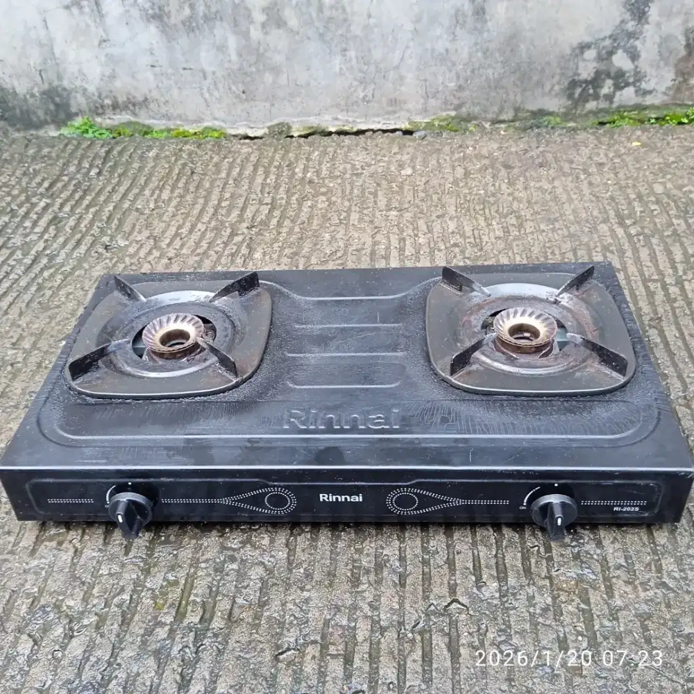 Kompor gas RINNAI 2tungku RI-202S