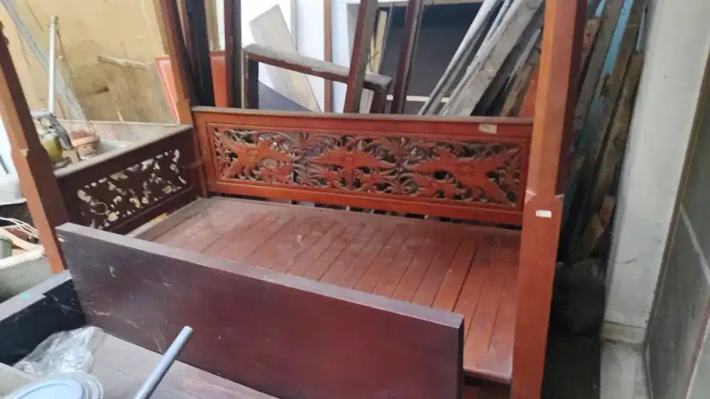 Kursi pendopo nyaman