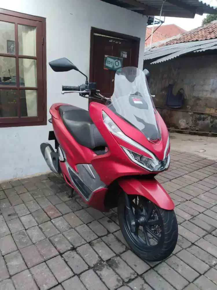 motor pcx tahun 2018