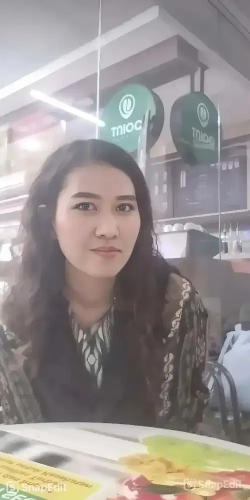 MENCARI KERJA DI SALON KECANTIKAN