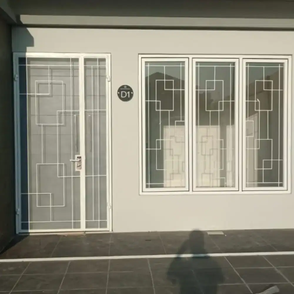 Pintu teralis custom besi kokoh bergaransi