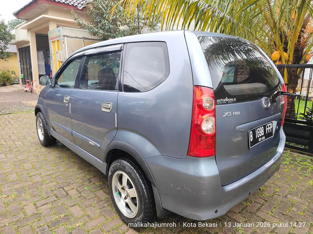 Daihatsu Xenia 2011 Bensin