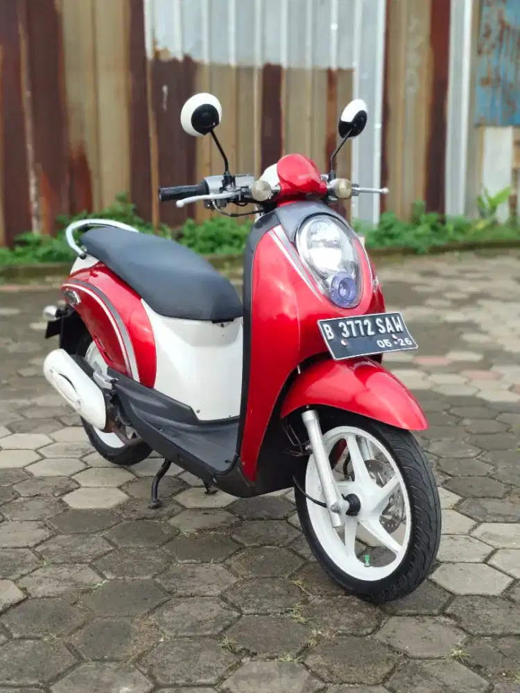 HONDA SCOOPY 2011 GRESS FULL ORIGINAL SIAP PAKAI