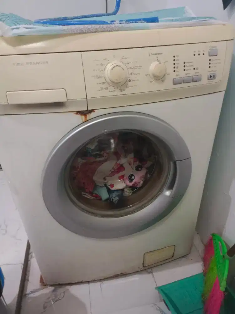Di Jual Mesin Cuci Front Loading Electrolux - Bekas