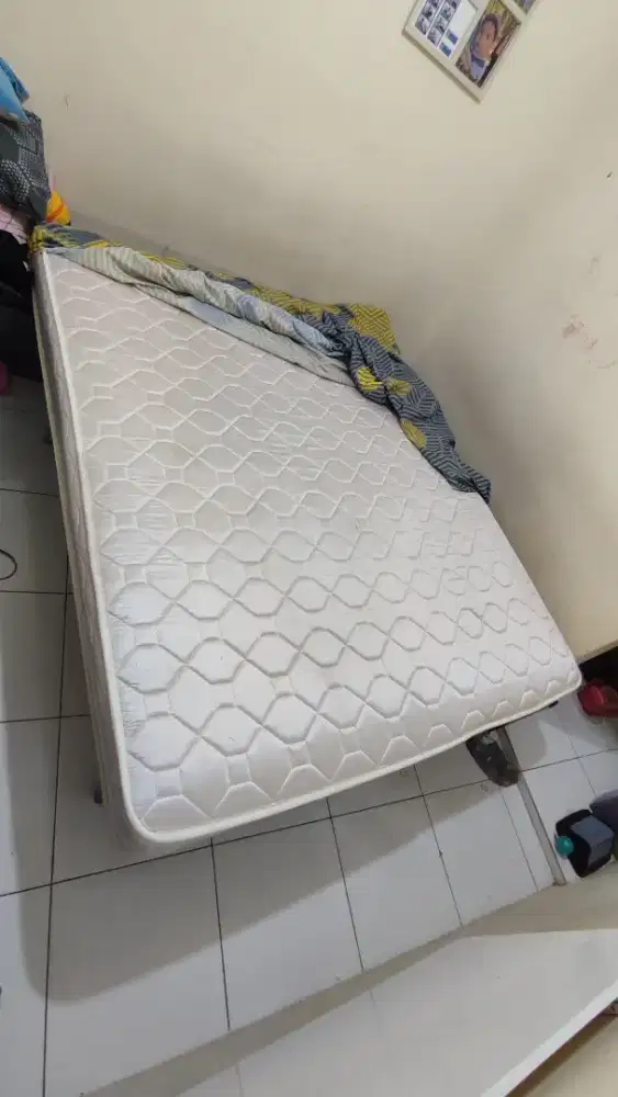 Kasur Spring bed