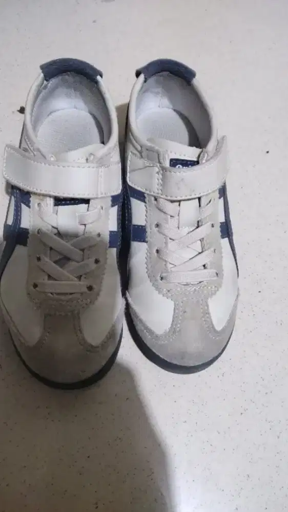 Jual sepatu onitsuka kidz