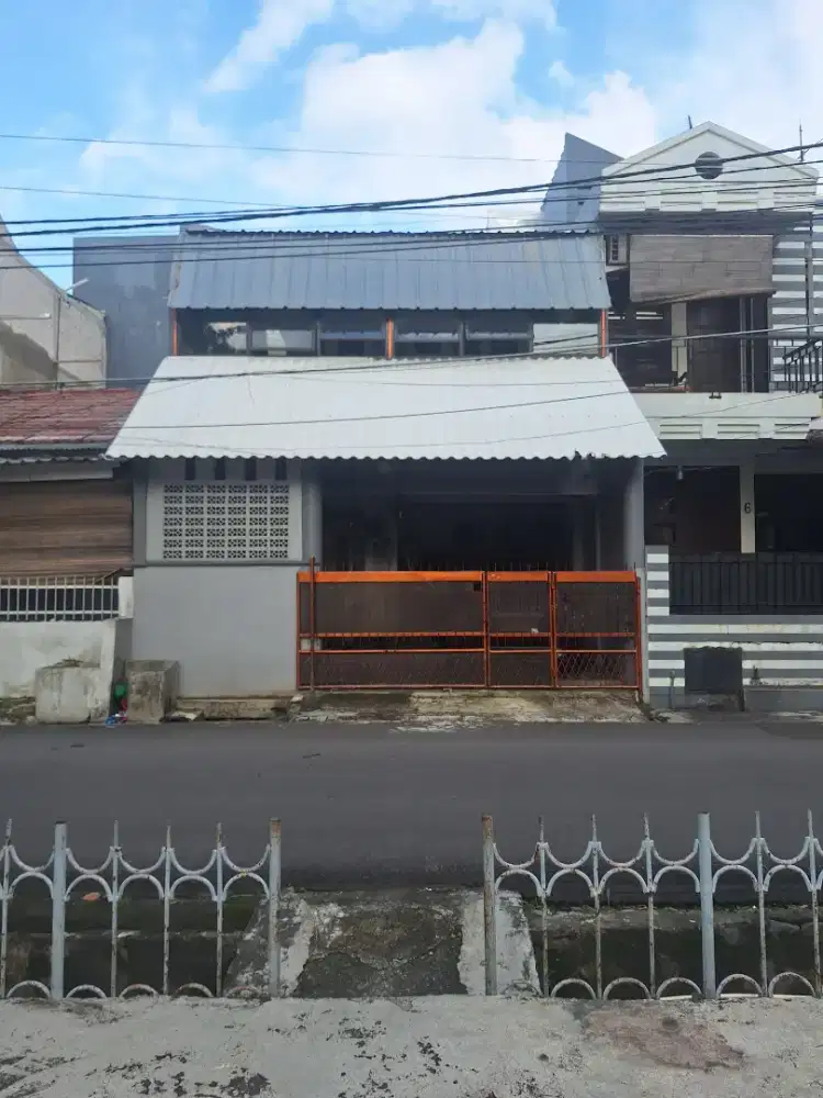 Rumah di Rawamangun