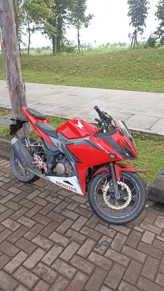 Honda CBR 150 Facelift (2018) NEGO Lokasi PIK2