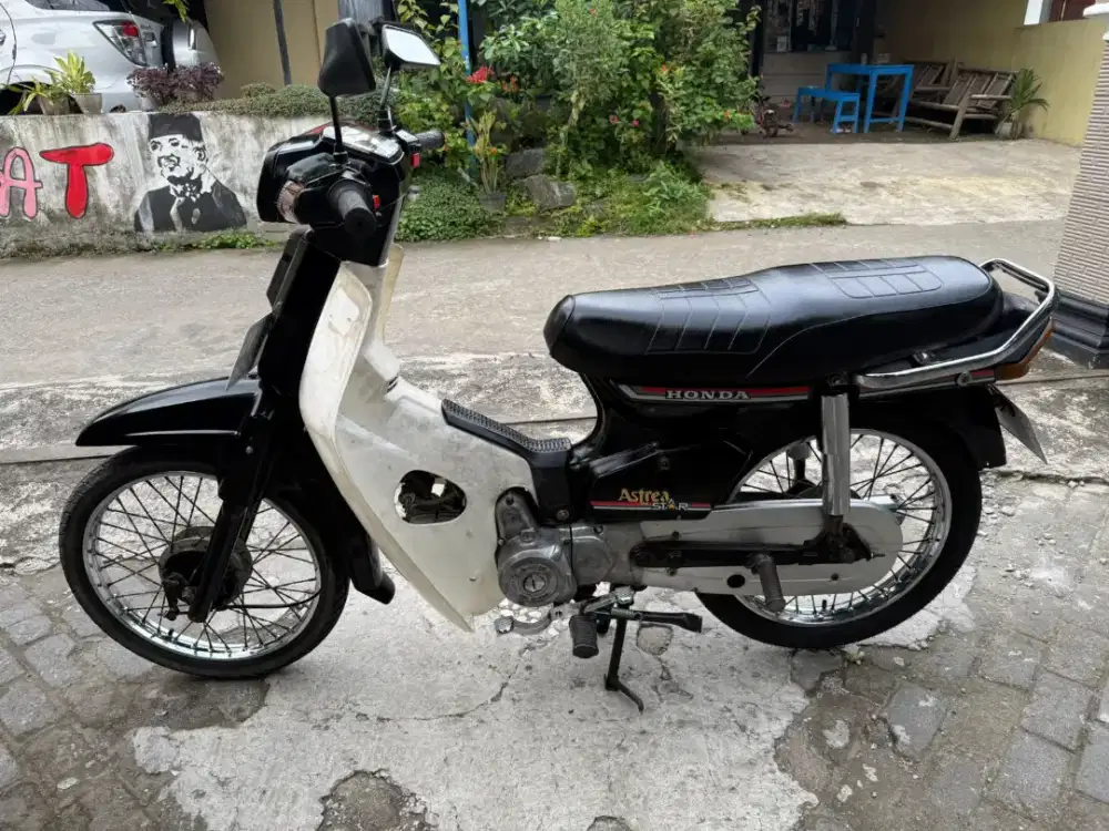 Astrea star THN 1986 plat AB Bantul
