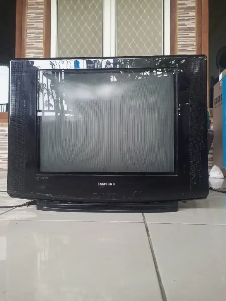 TV tabung layar datar slim SAMSUNG 21 inch