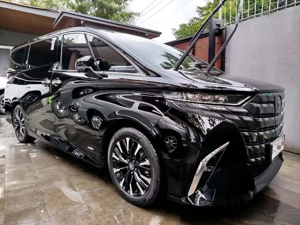 ALPHARD 2.5 HEV CVT (HYBRID) 2024 BLACK ON BLACK