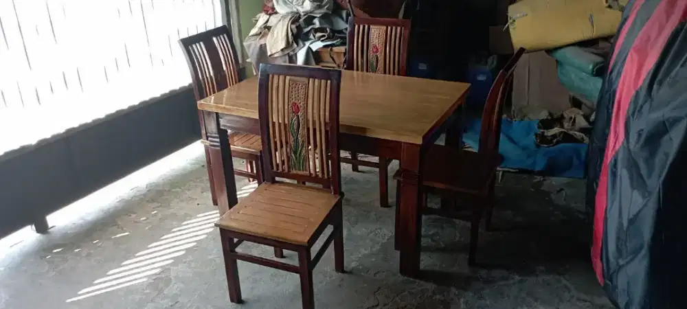 1 Set Meja dan Kursi Makan Motif Bunga Minimalis Kayu Jati Terlaris