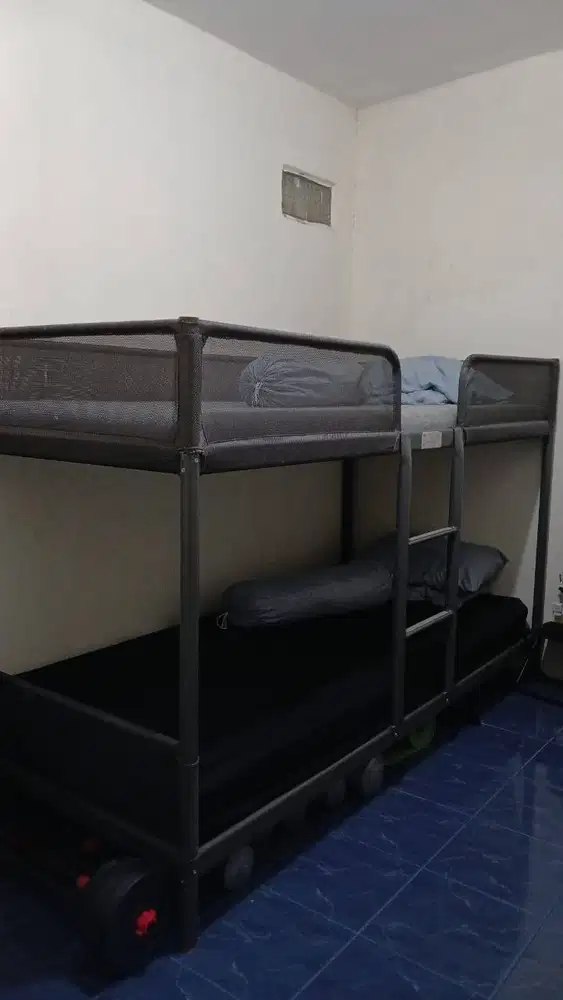 DIJUAL RANGKA TEMPAT TIDUR 2 SUSUN IKEA TUFFING (TANPA KASUR)