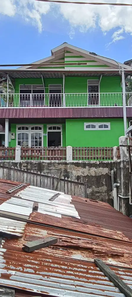DIJUAL RUMAH 2 LANTAI - SHM