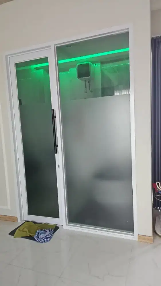 Sticker sandblast rumah & aneka kaca film gedung siap antar & pasang