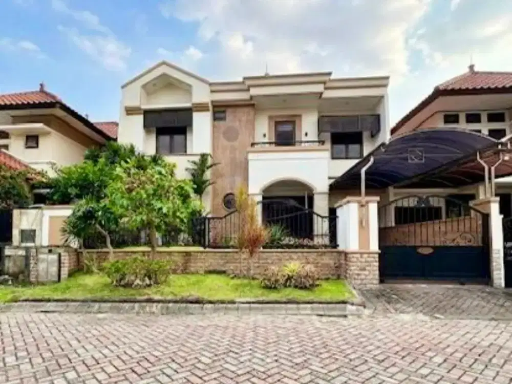 Rumah 2 Lt Graha Family Jalan Utama Dekat Citraland