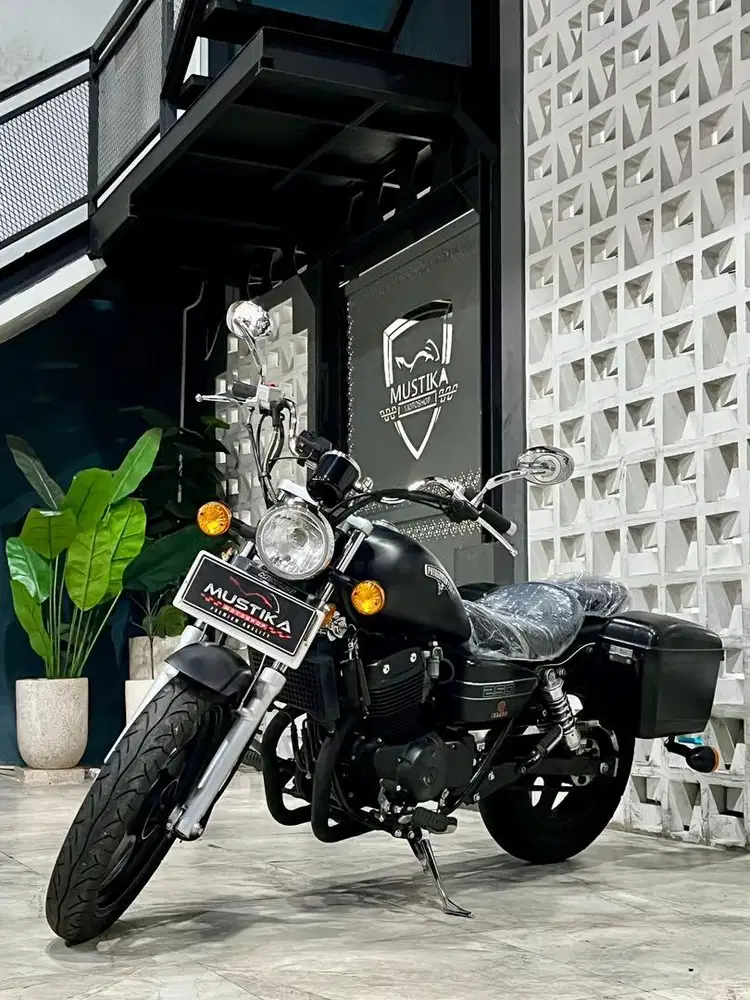 Istimewa ODO 6RB!!Benelli pe 250 th 2022 - Ayu Mustika