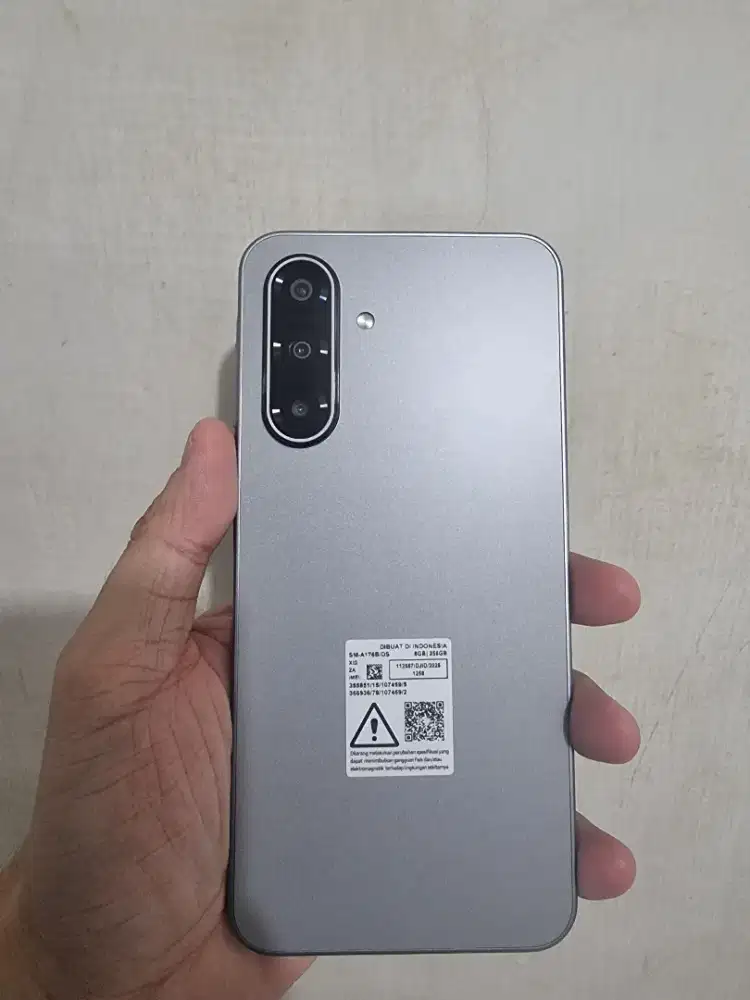 Samsung A17 5G 8/256