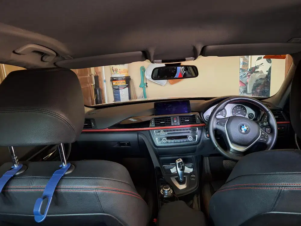 BMW 320i 2013 Bensin