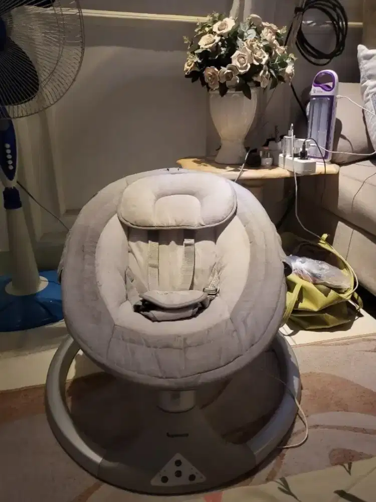 Baby swing ayunan bayi