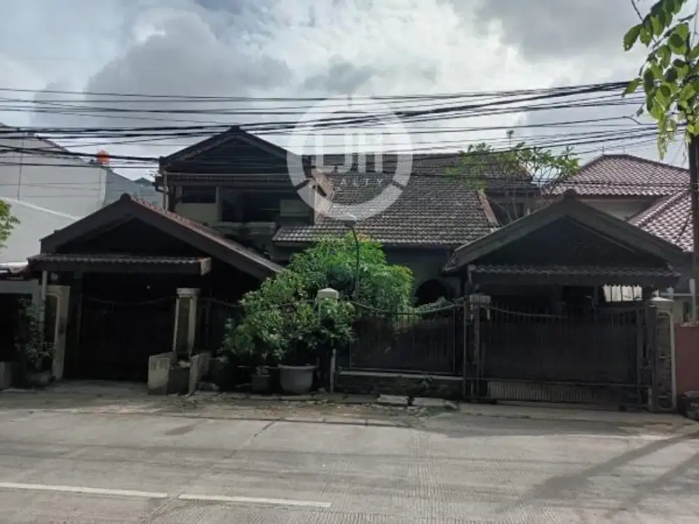 Rumah 2 Lantai di Tenggiri, Rawamangun, Jakarta Timur