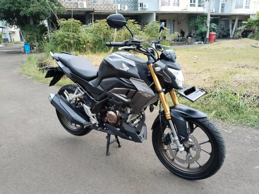 Honda NEW CB 150R STREET FIRE BBM SE MMC BLACK