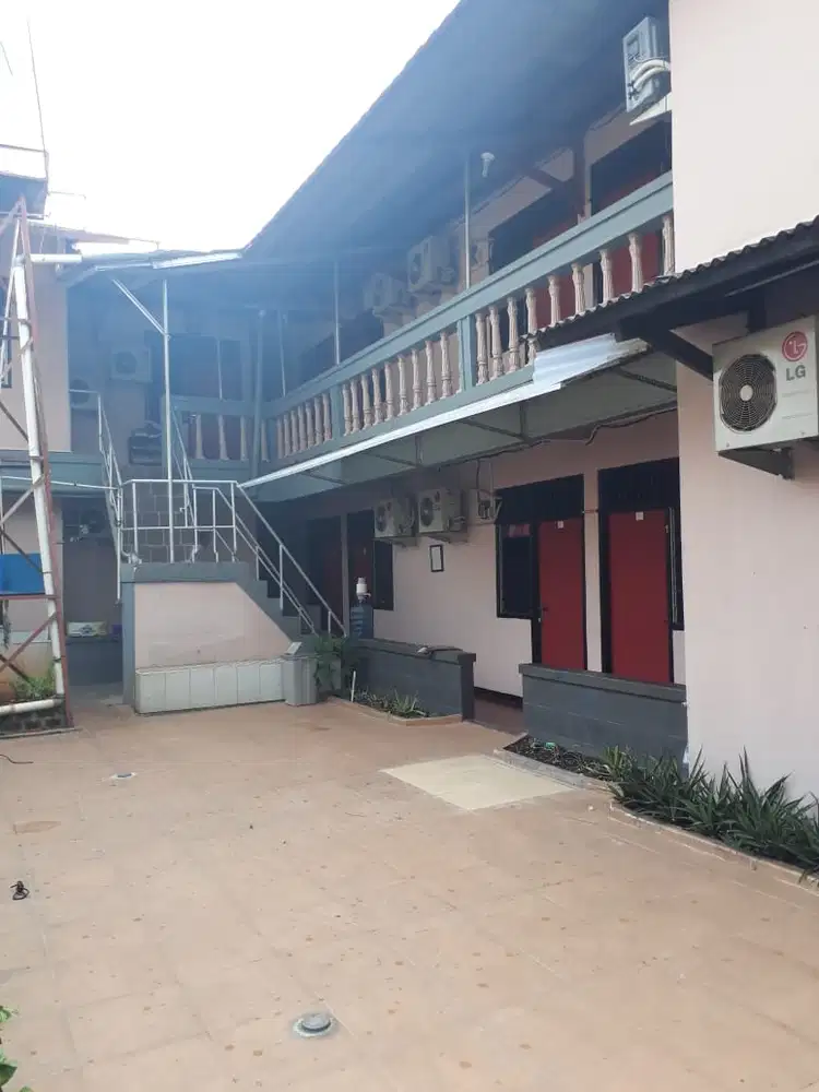 Kos Pria AC 680rb per Bulan dekat Stasiun KRL Universitas Pancasila