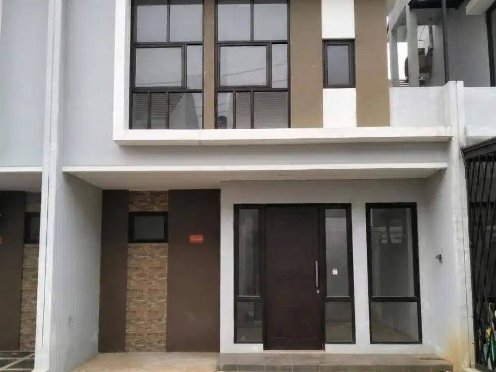 Rumah Minimalis 10 Menit ke Stasiun Serpong 2 Lantai Siap Huni J-40265
