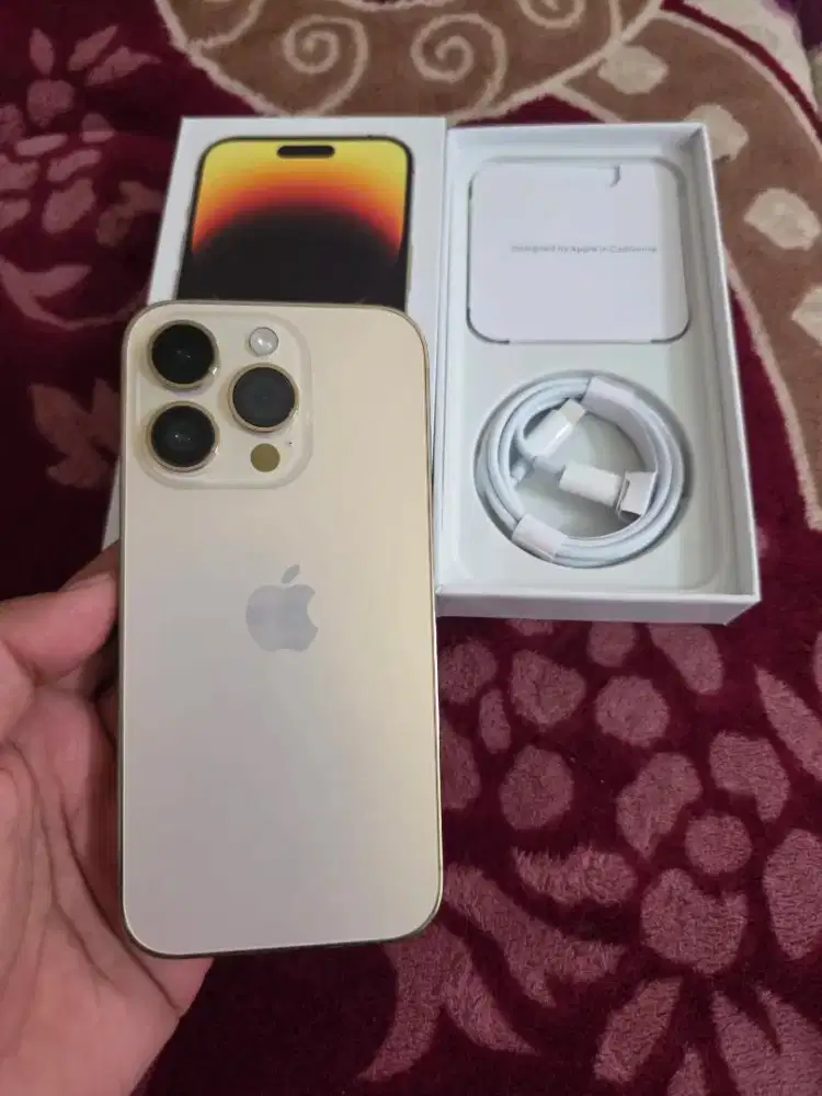 iPhone 14 pro 512gb mulus like new,,lengkap fulset,istimewa