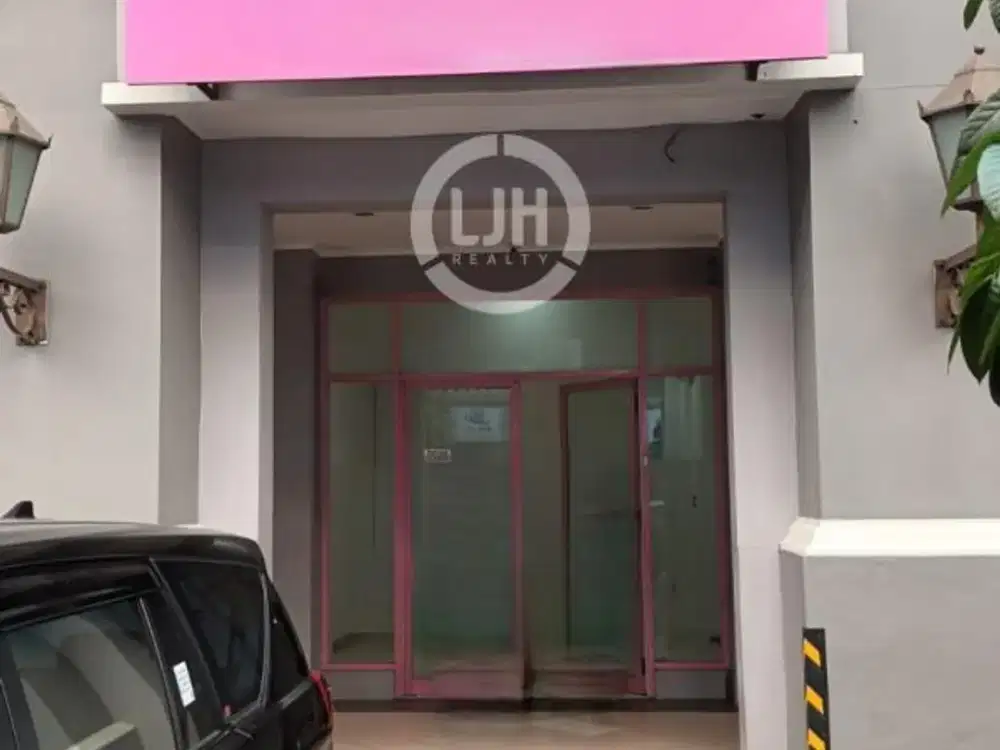 Ruko Siap Huni Lokasi Strategis di Italian Walk MOI, Kelapa Gading, Jakarta Utara