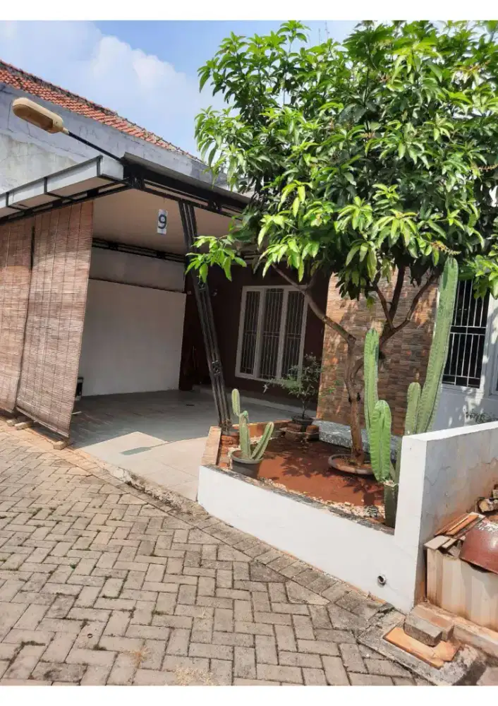 RUMAH CLUSTER DI PINGGIR JALAN RAYA JATIRASA JATIASIH