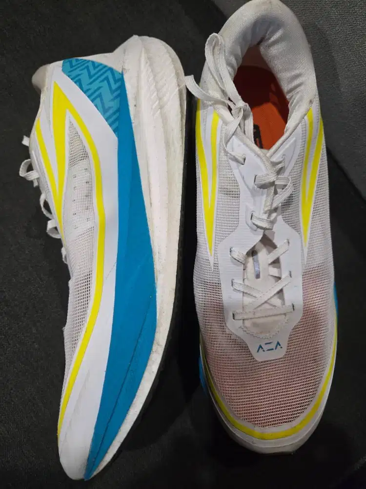 Sepatu Running PYGMALION