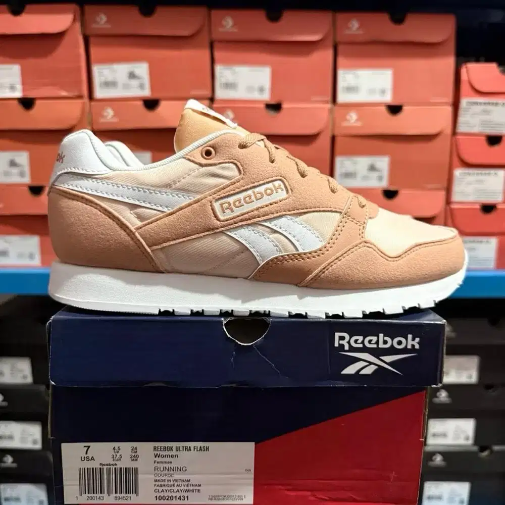 Sepatu new reebok ori