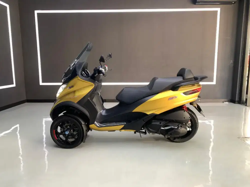 PIAGGIO MP3 500 HPE SPORT ADVANCED 2020 ORO OPACO