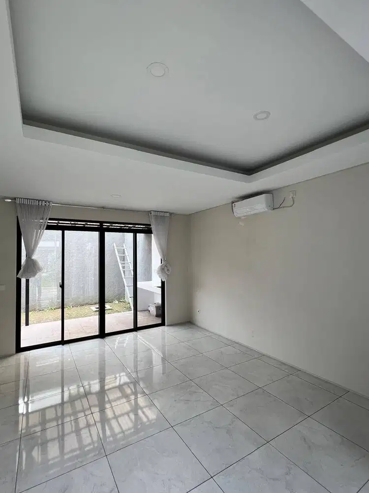 Dijual Rumah Minimalis Terawat di Kota Baru Parahyangan