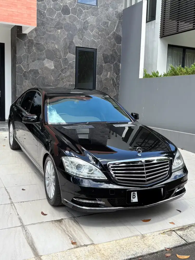 Mercedes-Benz S300L 2012 Bensin