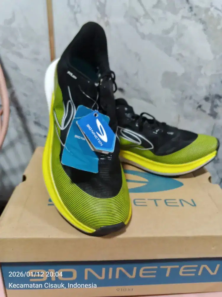 sepatu 910 kondisi baru belum pernah di pakai