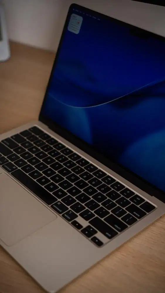 Macbook Air M3 8/256 Starlight