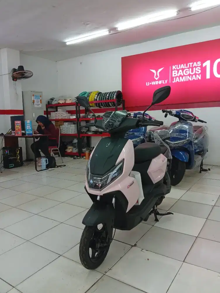 SEPEDA LISTRIK UWINFLY TERBARU