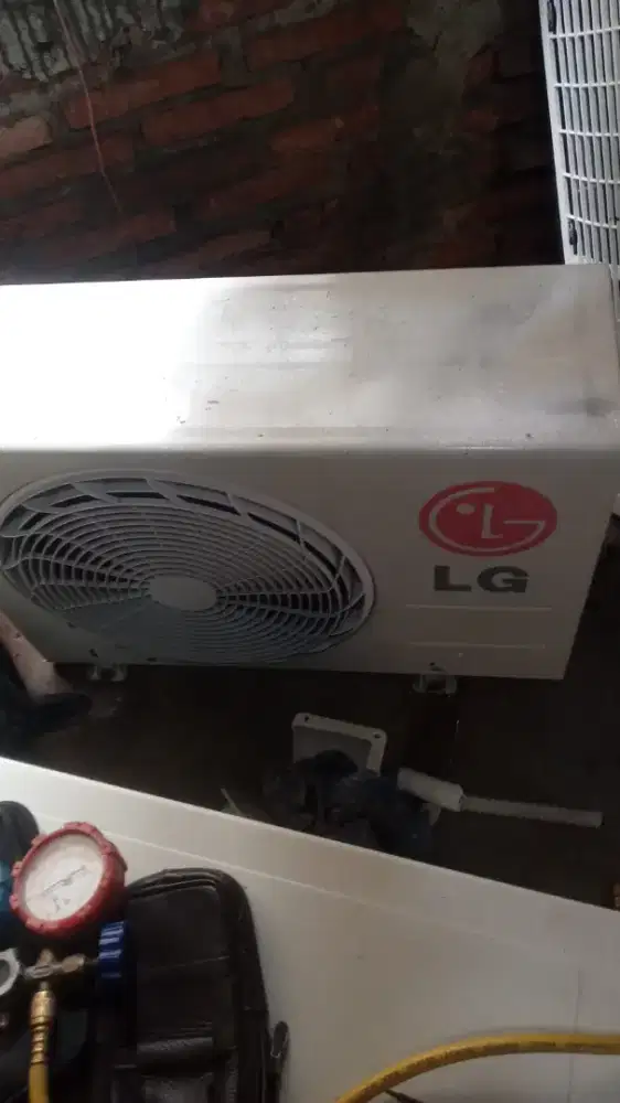 jual outdoor AC 1/2 pk & 1 pk harga sama.