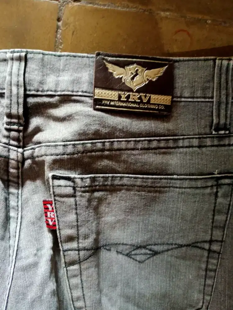 Celana jeans wanita dewasa second normal