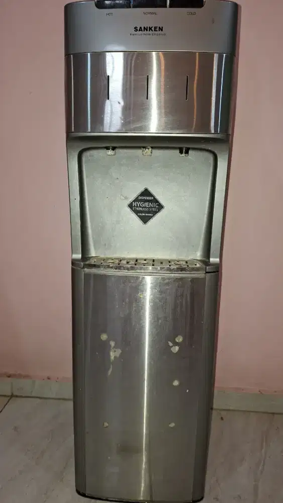 Dijual cepat dispenser sanken