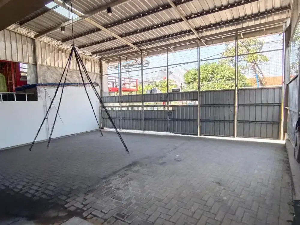 2 Unit Ruko 3 Lantai Strategis,bebas Banjir, Citarum Tengah.