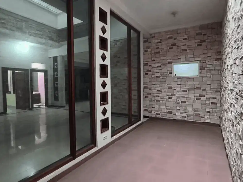 Rumah Istimewa Di Bawah Njop Telaga Bodas